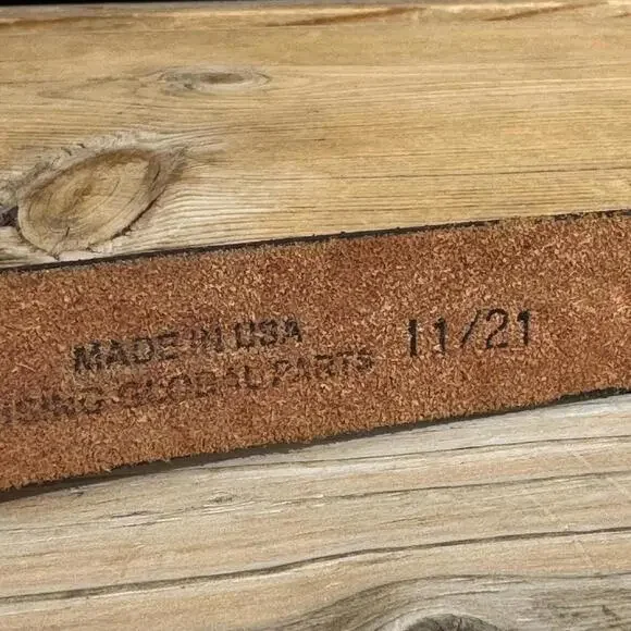 Justin Boots Brown Belt with Silver Buckle - Picture 6 of 10